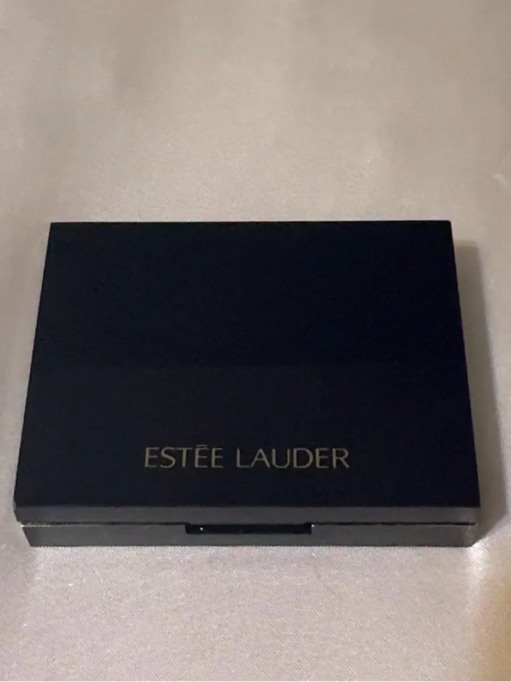 ESTĒE LAUDER NEW 4-Color Eyeshadow Palette with Mirror & Applicator